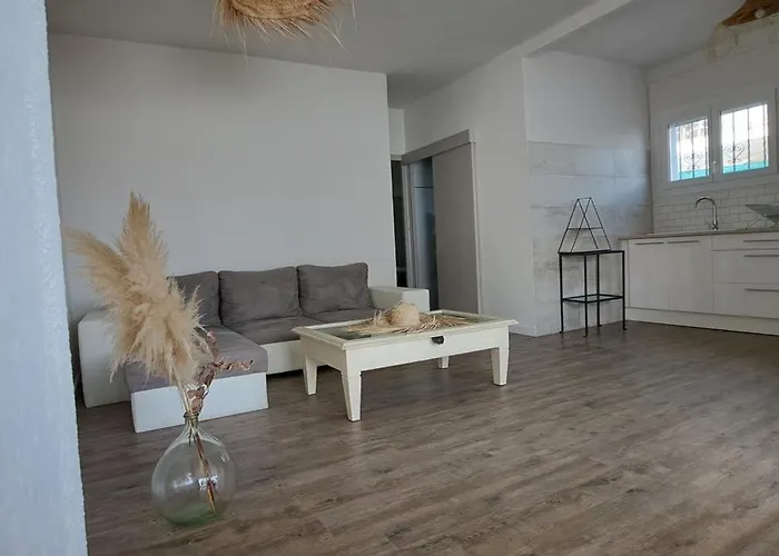 Casa Lila Дом отдыха Жирона