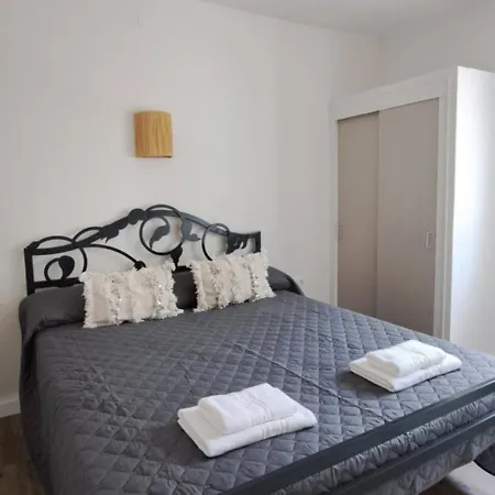 Semesterbostad Casa Lila